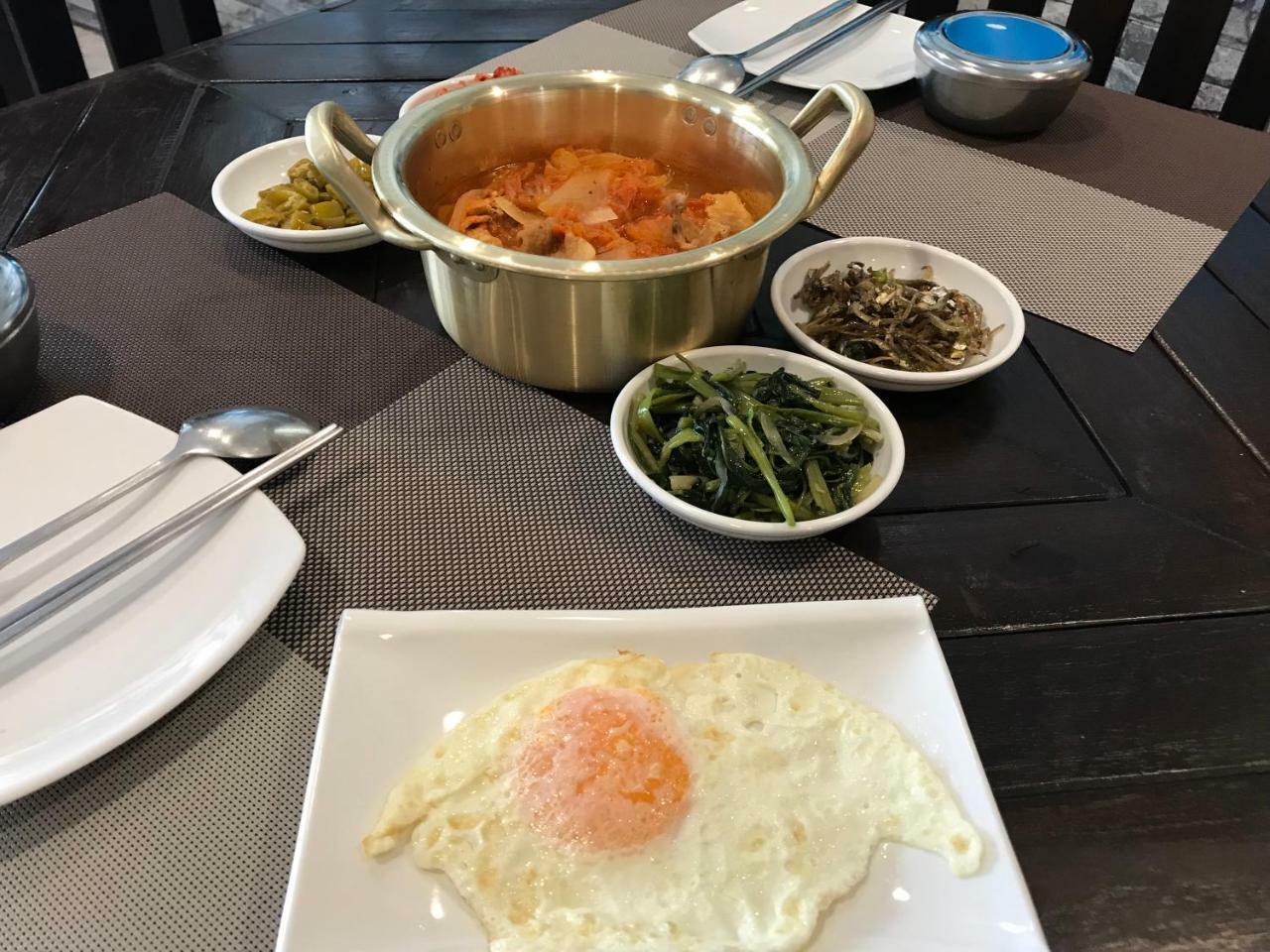 Patong Som Guesthouse מראה חיצוני תמונה