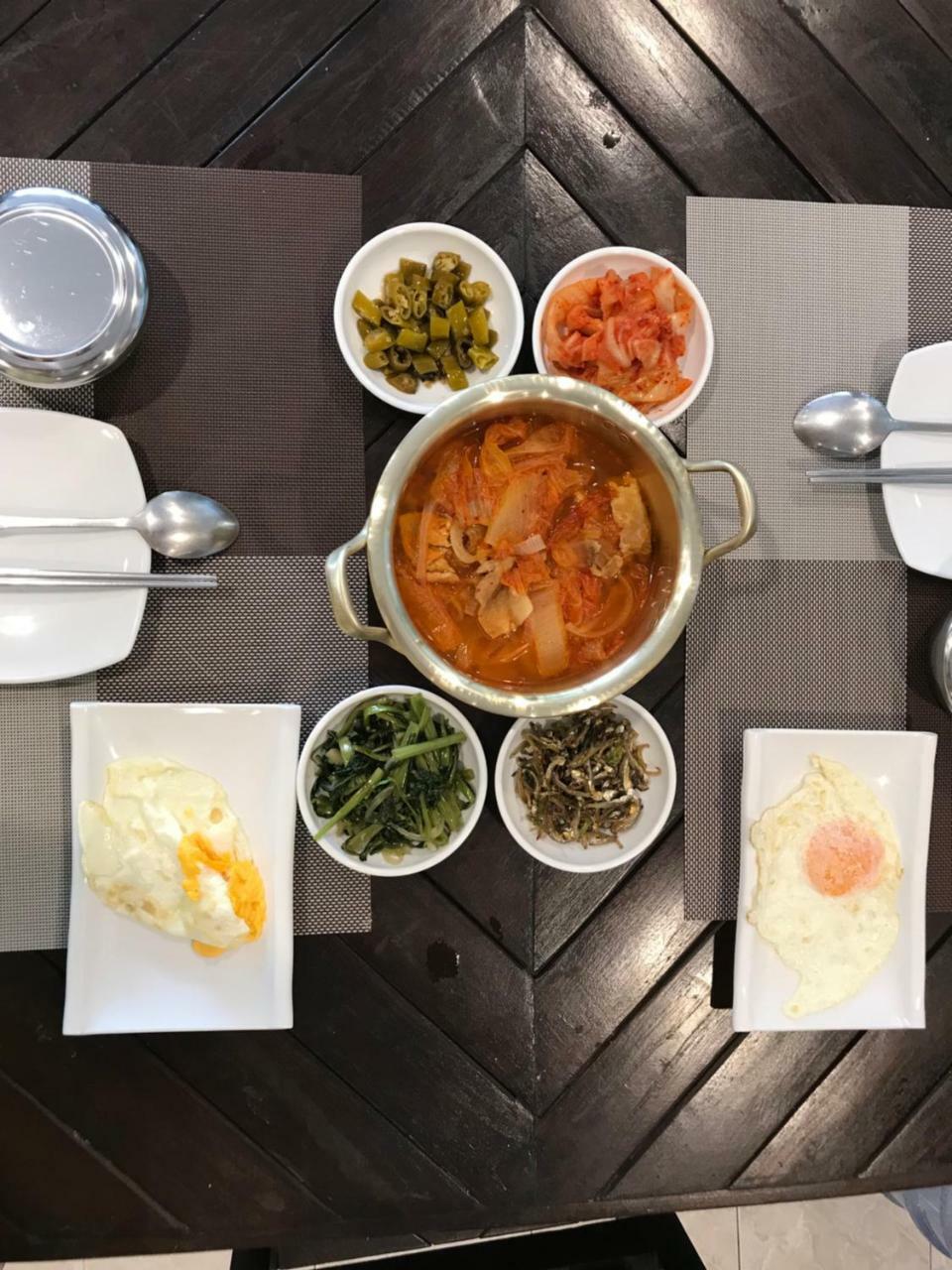 Patong Som Guesthouse מראה חיצוני תמונה