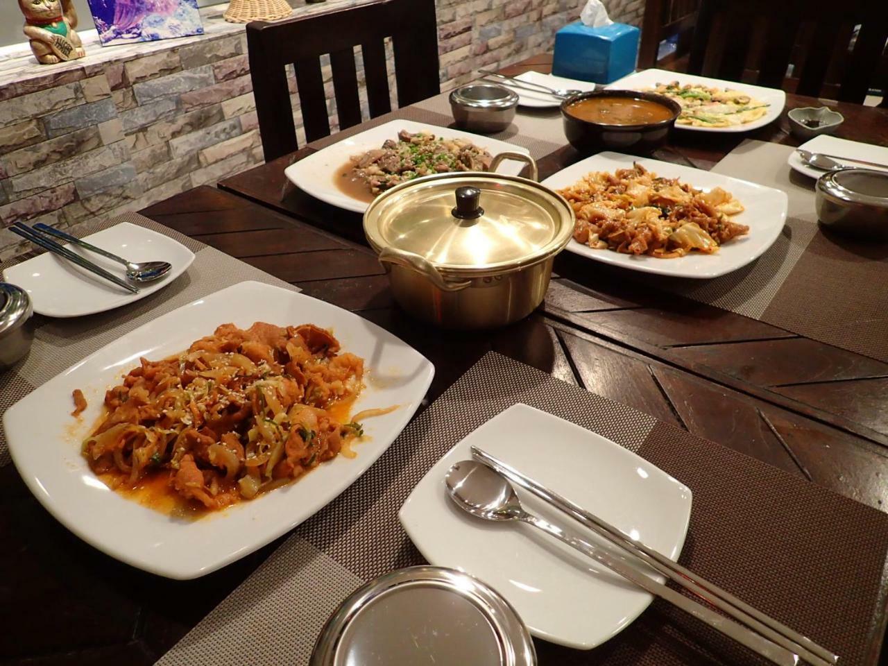 Patong Som Guesthouse מראה חיצוני תמונה