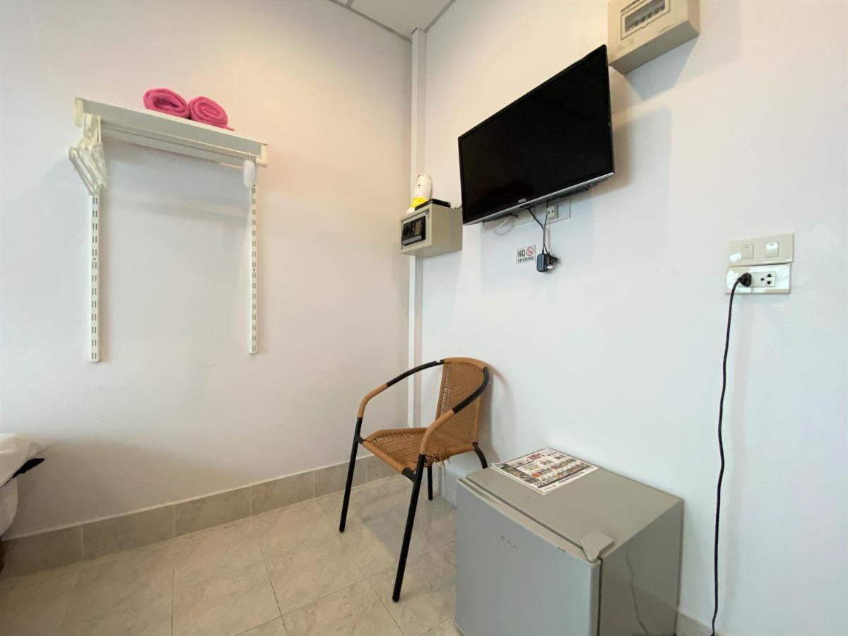 Patong Som Guesthouse מראה חיצוני תמונה